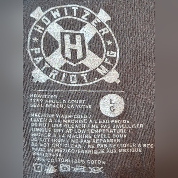 HOWITZER PATRIOT MFG. Black Long Sleeve Tee with Flag Graphic - Picture 4 of 4